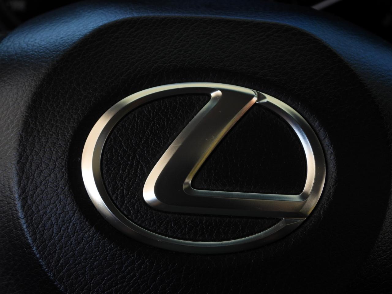 Lexus LX 570 Sport Utility 2016