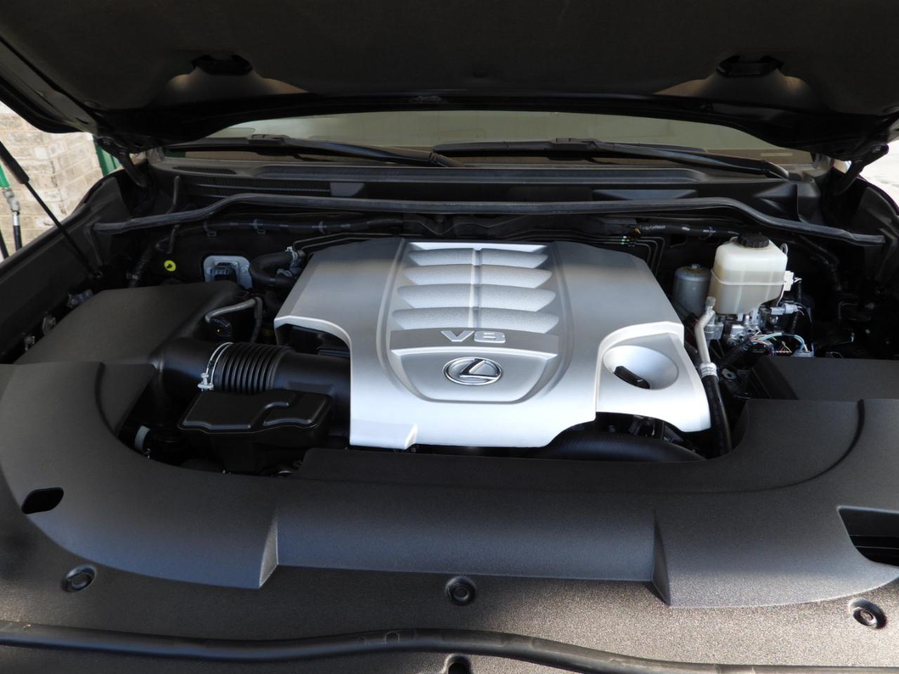 Lexus LX 570 Sport Utility 2016