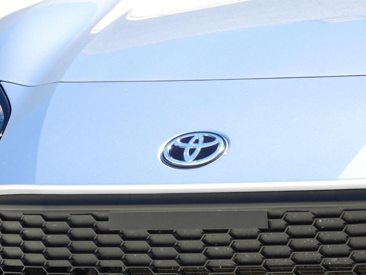 Toyota GR86 photo 9