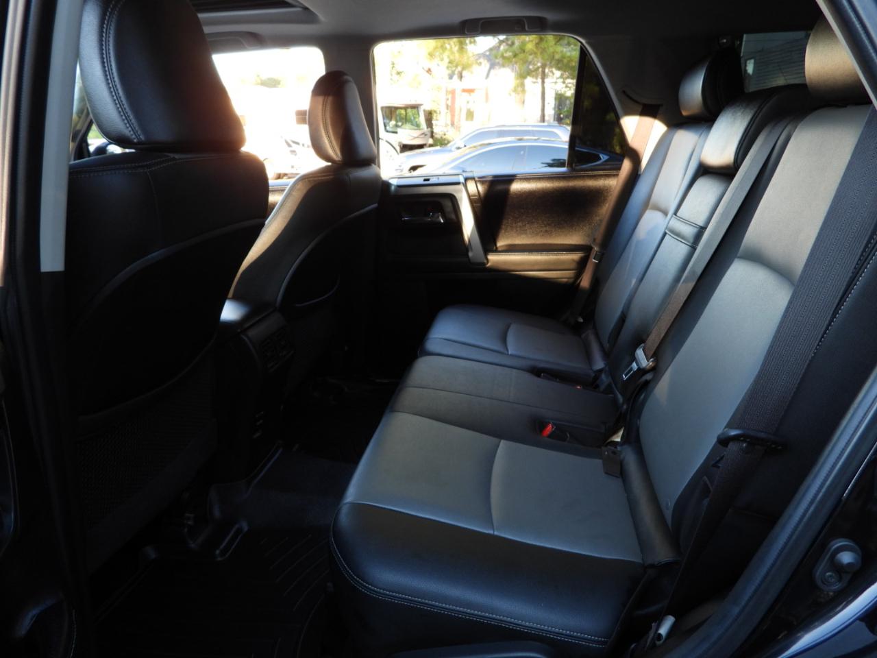 Toyota 4Runner photo 52