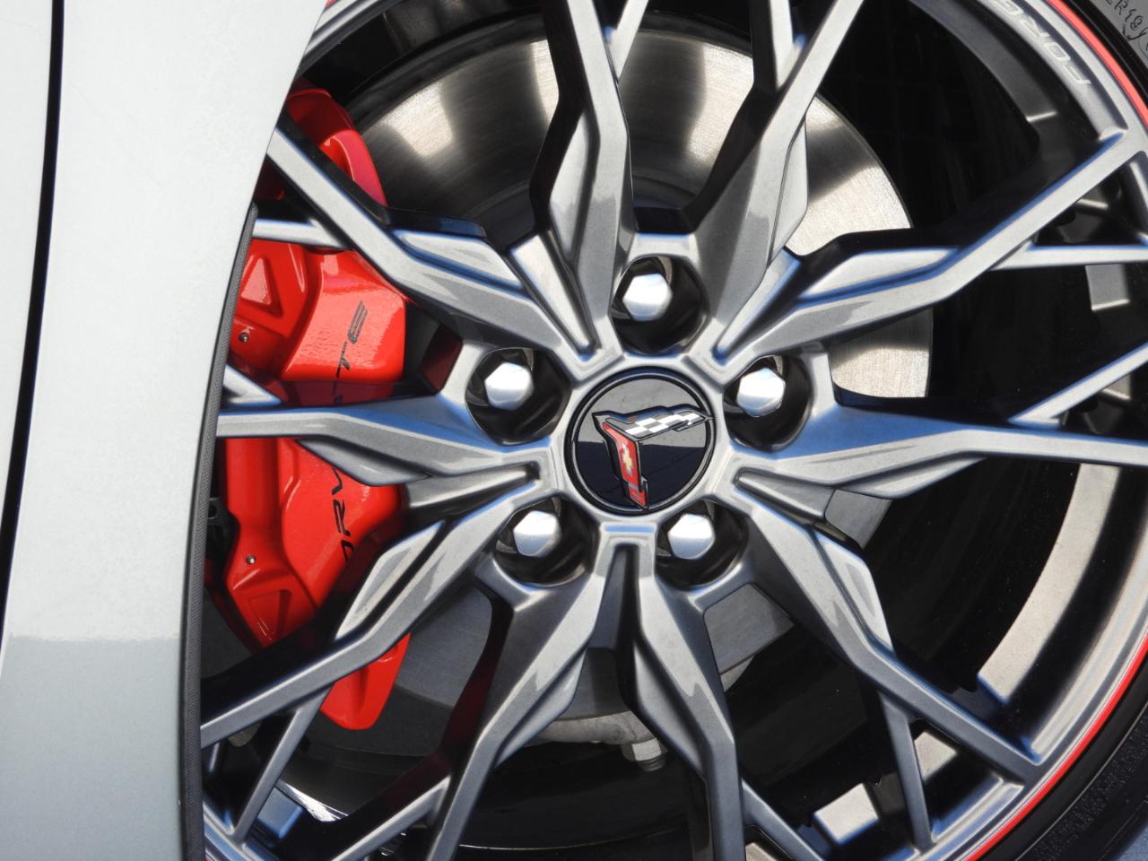 Chevrolet Corvette photo 20