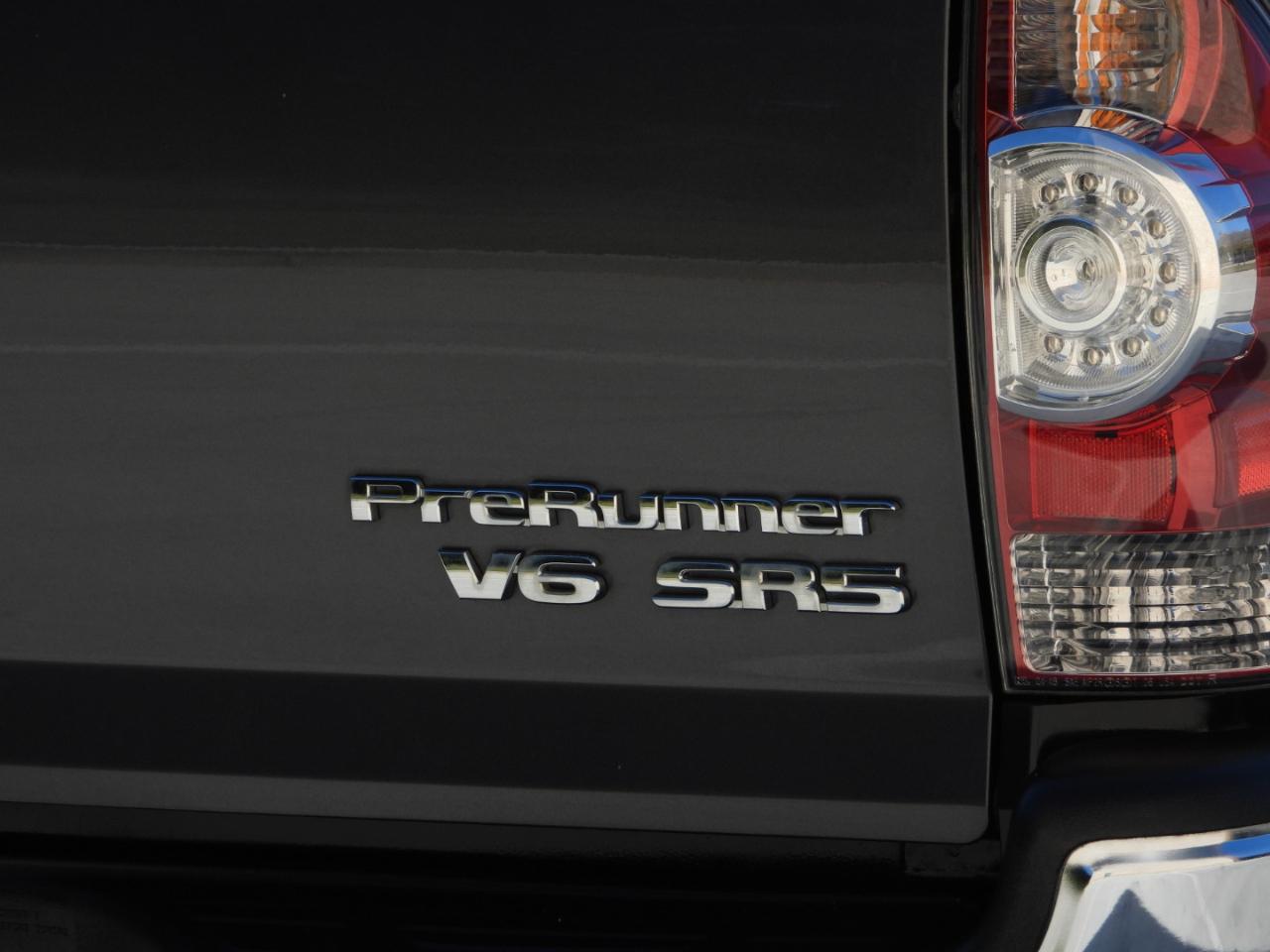 Toyota Tacoma PreRunner Double Cab V6 Auto 2WD 2011