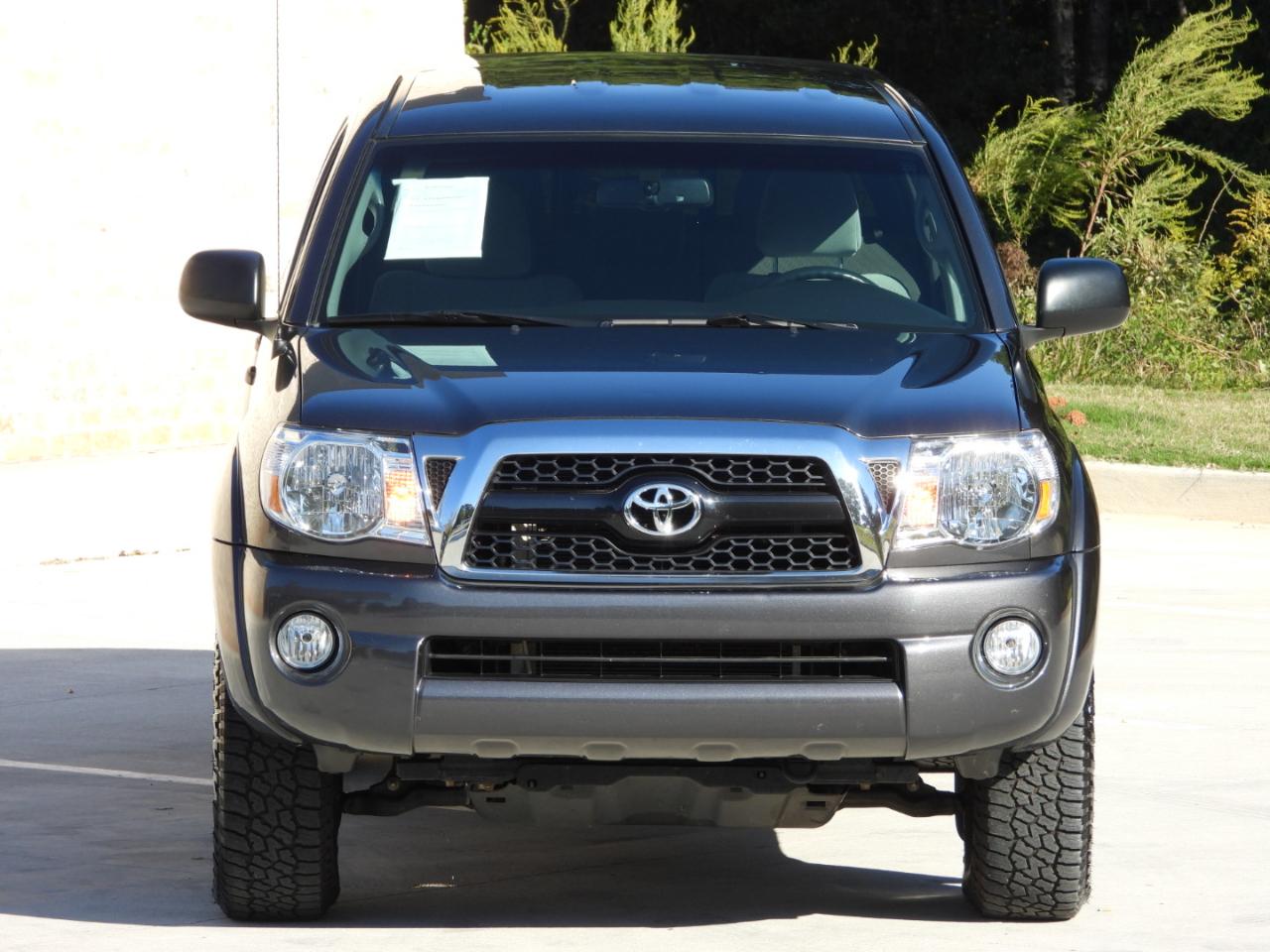 Toyota Tacoma PreRunner Double Cab V6 Auto 2WD 2011