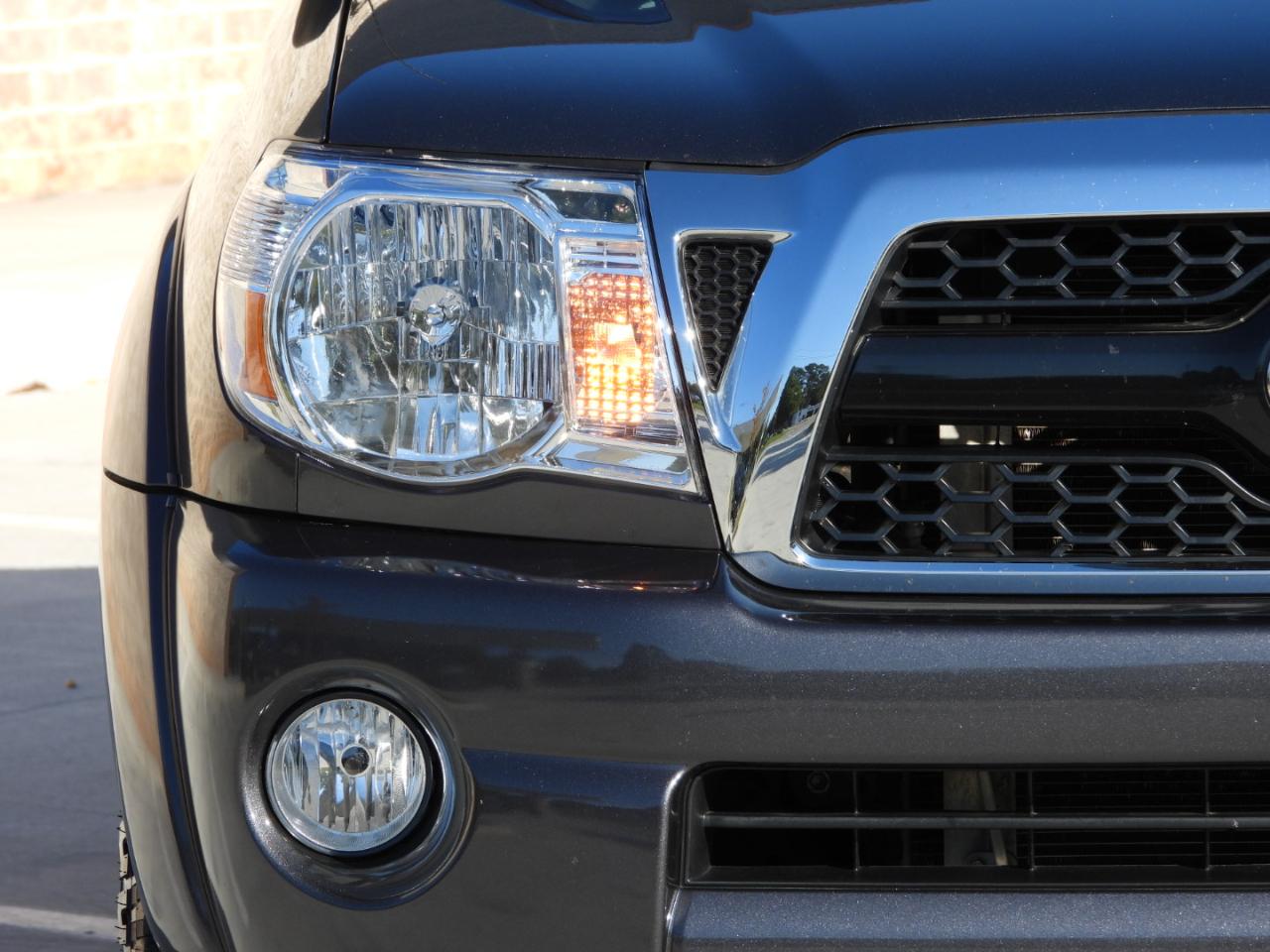 Toyota Tacoma PreRunner Double Cab V6 Auto 2WD 2011