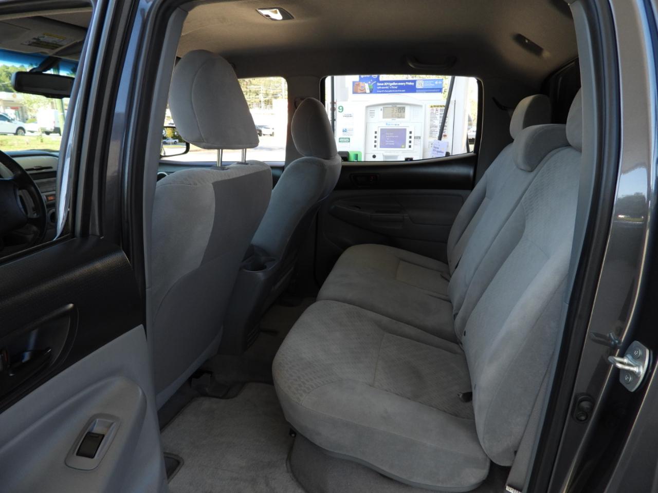 Toyota Tacoma PreRunner Double Cab V6 Auto 2WD 2011