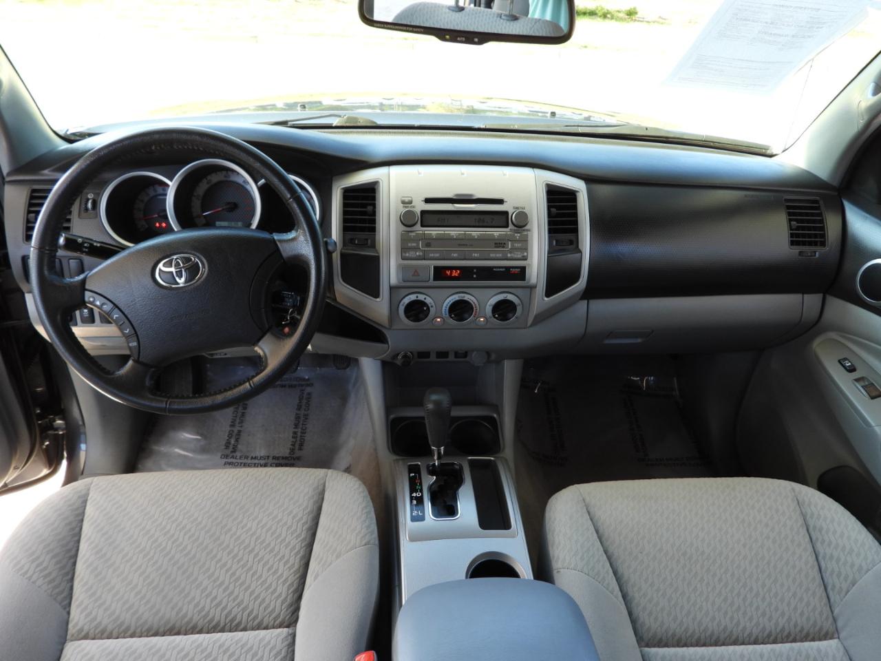 Toyota Tacoma PreRunner Double Cab V6 Auto 2WD 2011