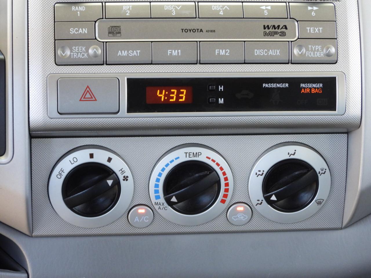 Toyota Tacoma PreRunner Double Cab V6 Auto 2WD 2011