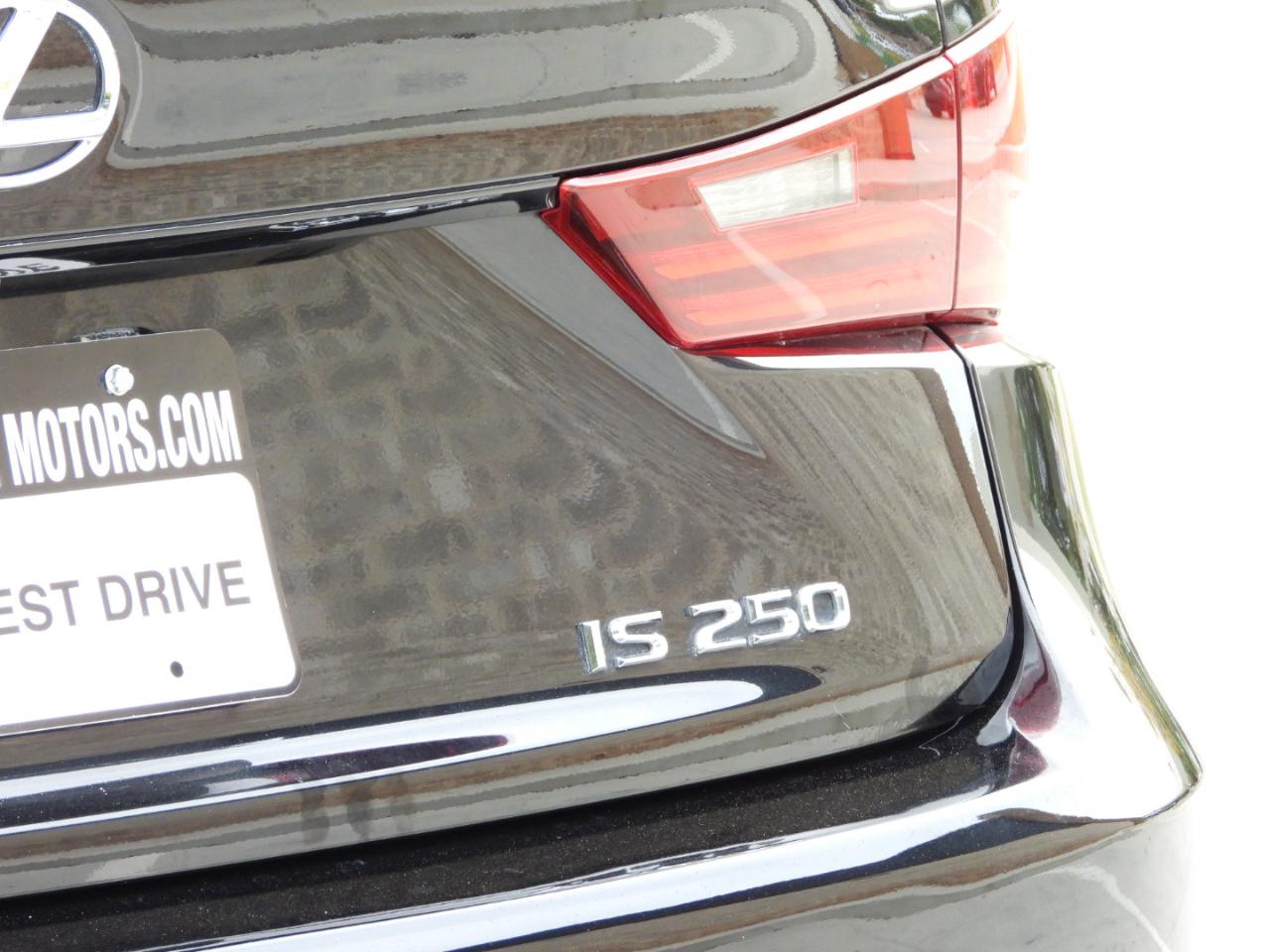 Lexus IS 250 RWD 2015
