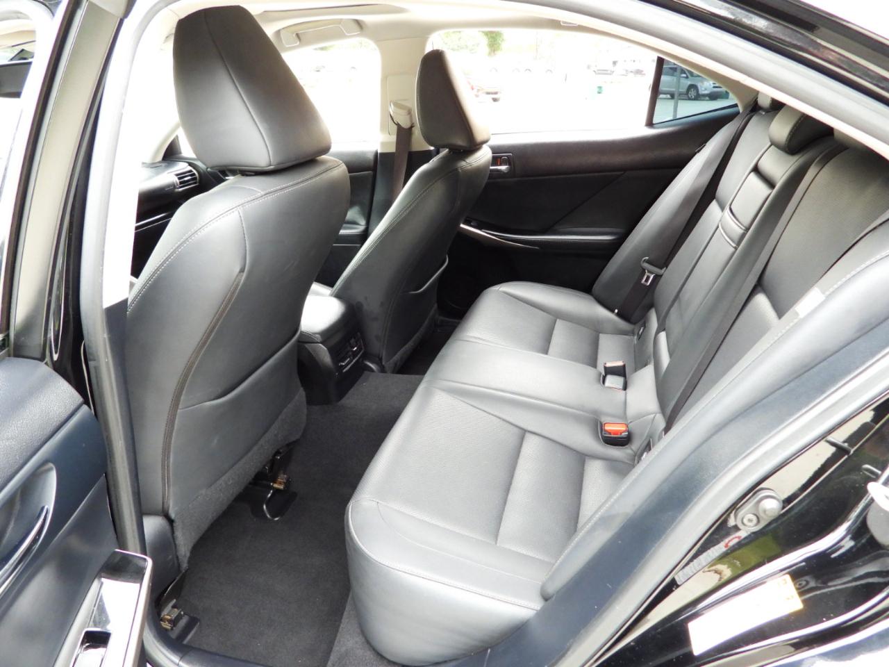 Lexus IS 250 RWD 2015