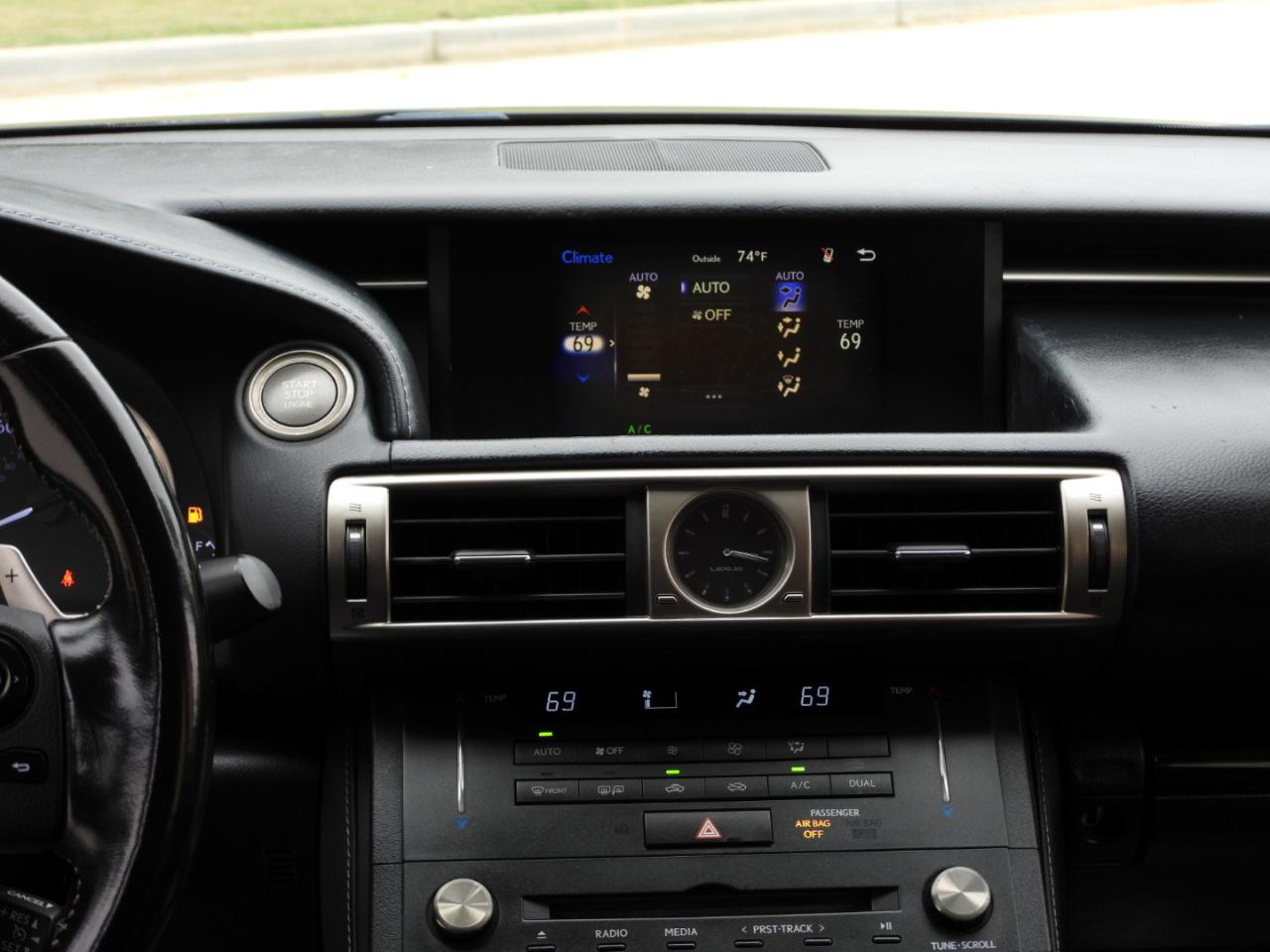 Lexus IS 250 RWD 2015