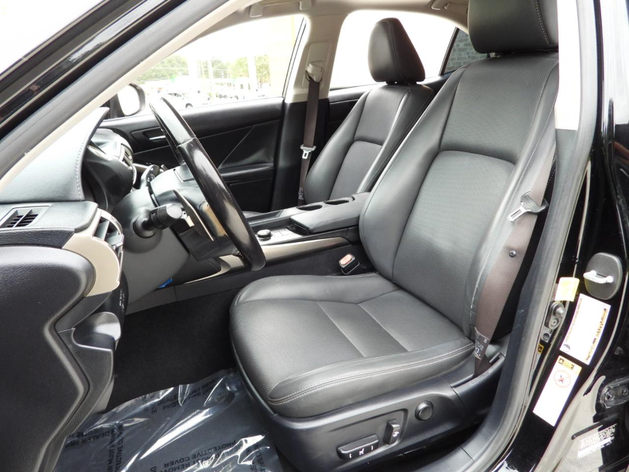 Lexus IS 250 RWD 2015