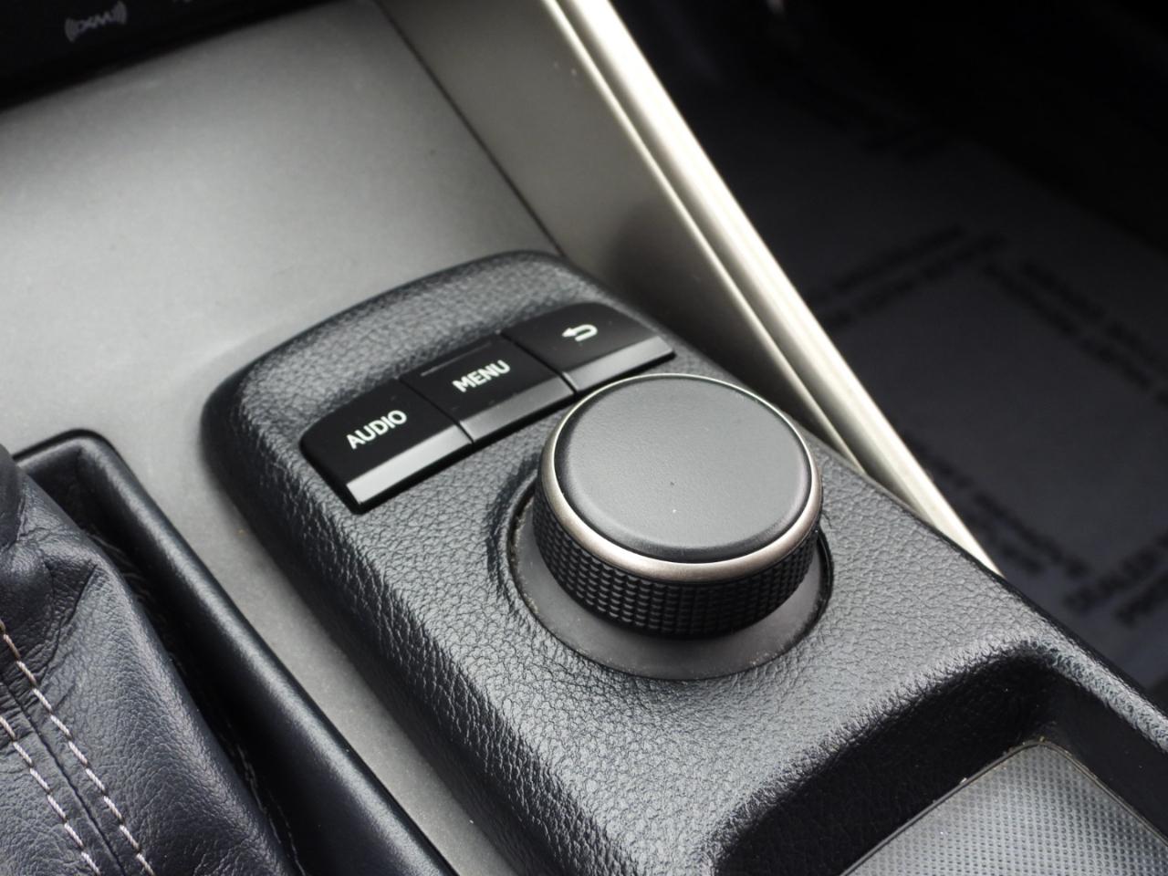 Lexus IS 250 RWD 2015