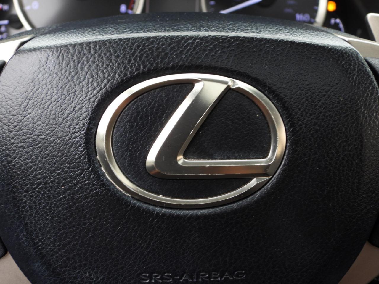 Lexus IS 250 RWD 2015