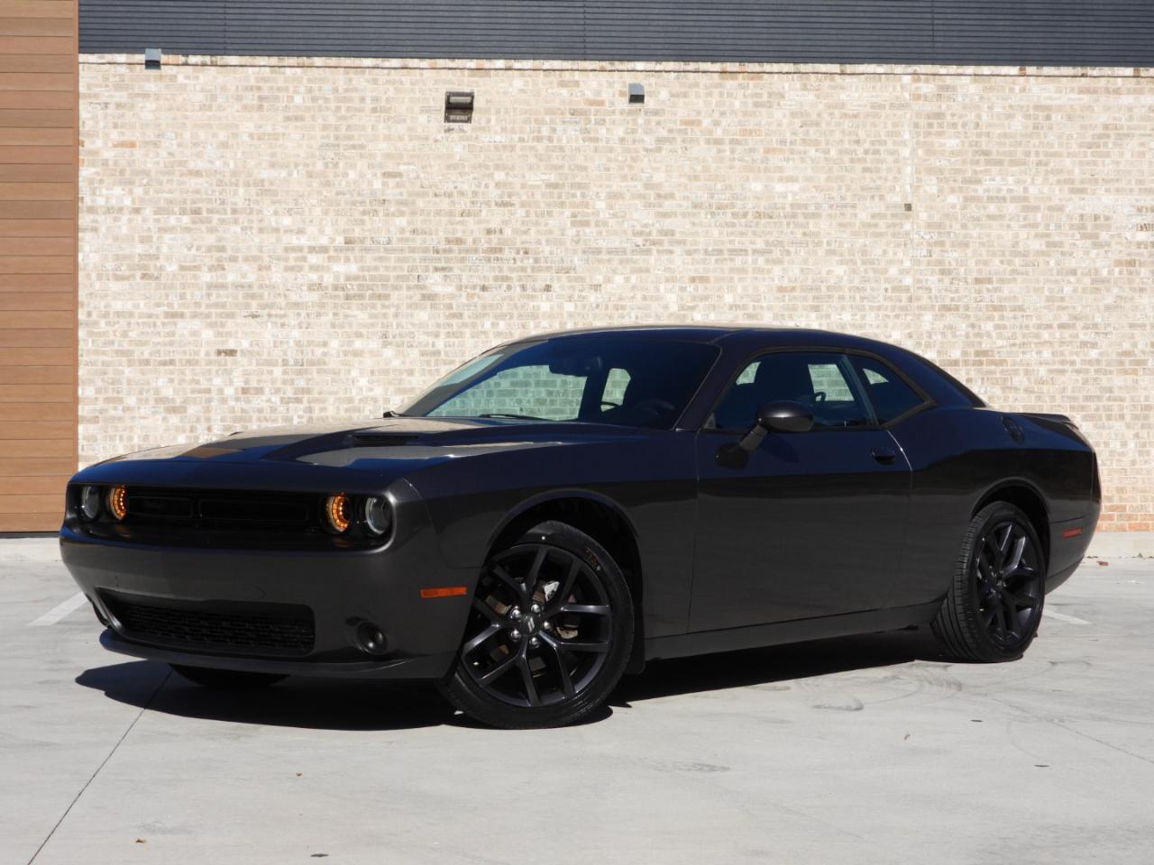 Dodge Challenger 2dr Cpe SXT 100th Anniversary Appearance Group 2020