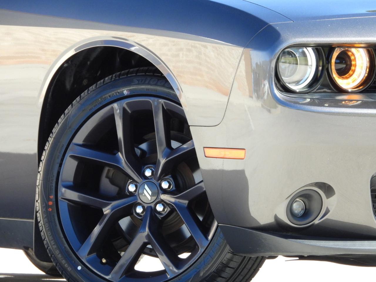 Dodge Challenger 2dr Cpe SXT 100th Anniversary Appearance Group 2020