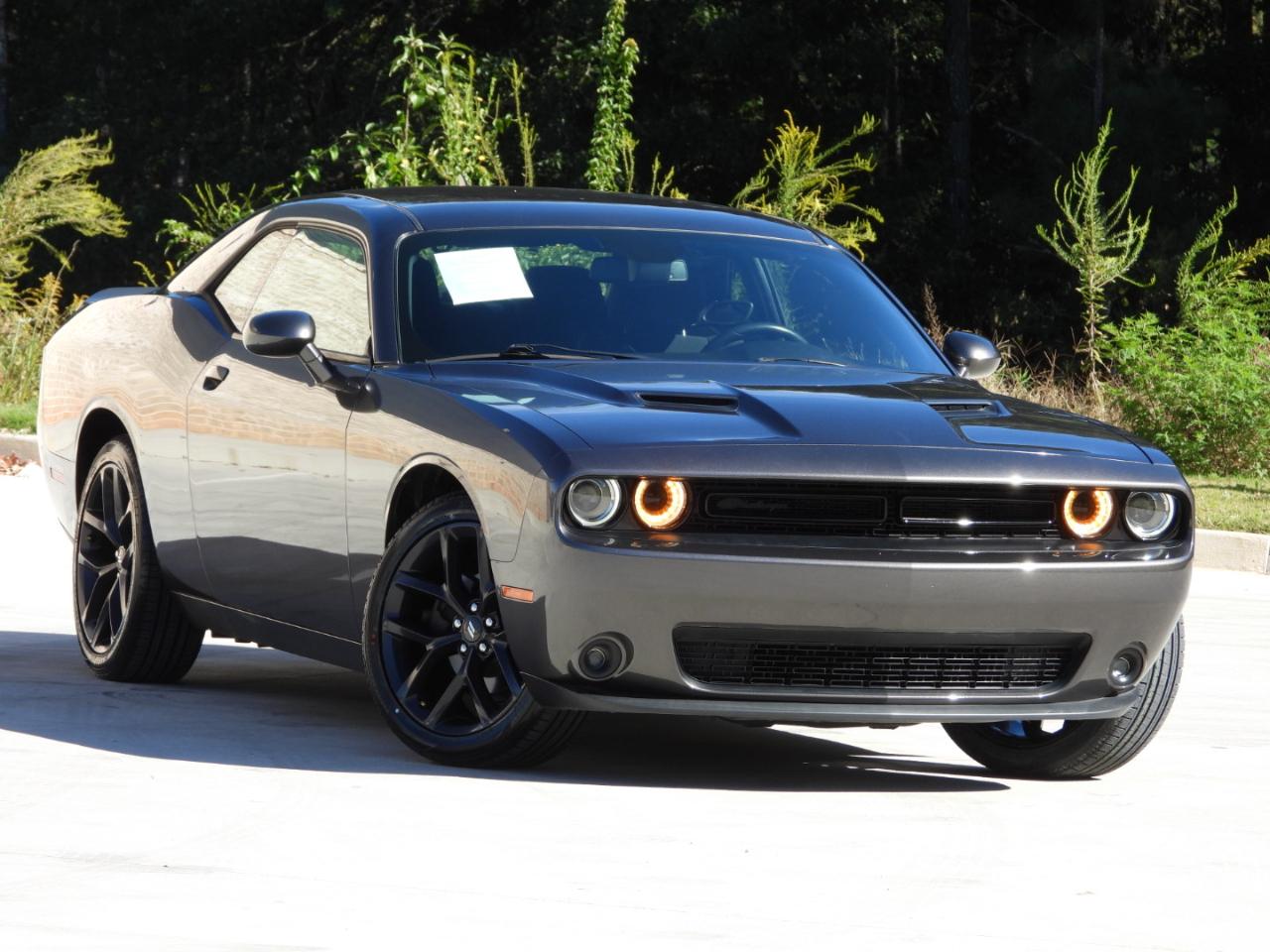 Dodge Challenger 2dr Cpe SXT 100th Anniversary Appearance Group 2020
