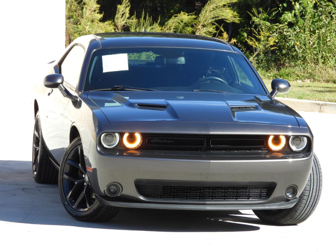 Dodge Challenger 2dr Cpe SXT 100th Anniversary Appearance Group 2020