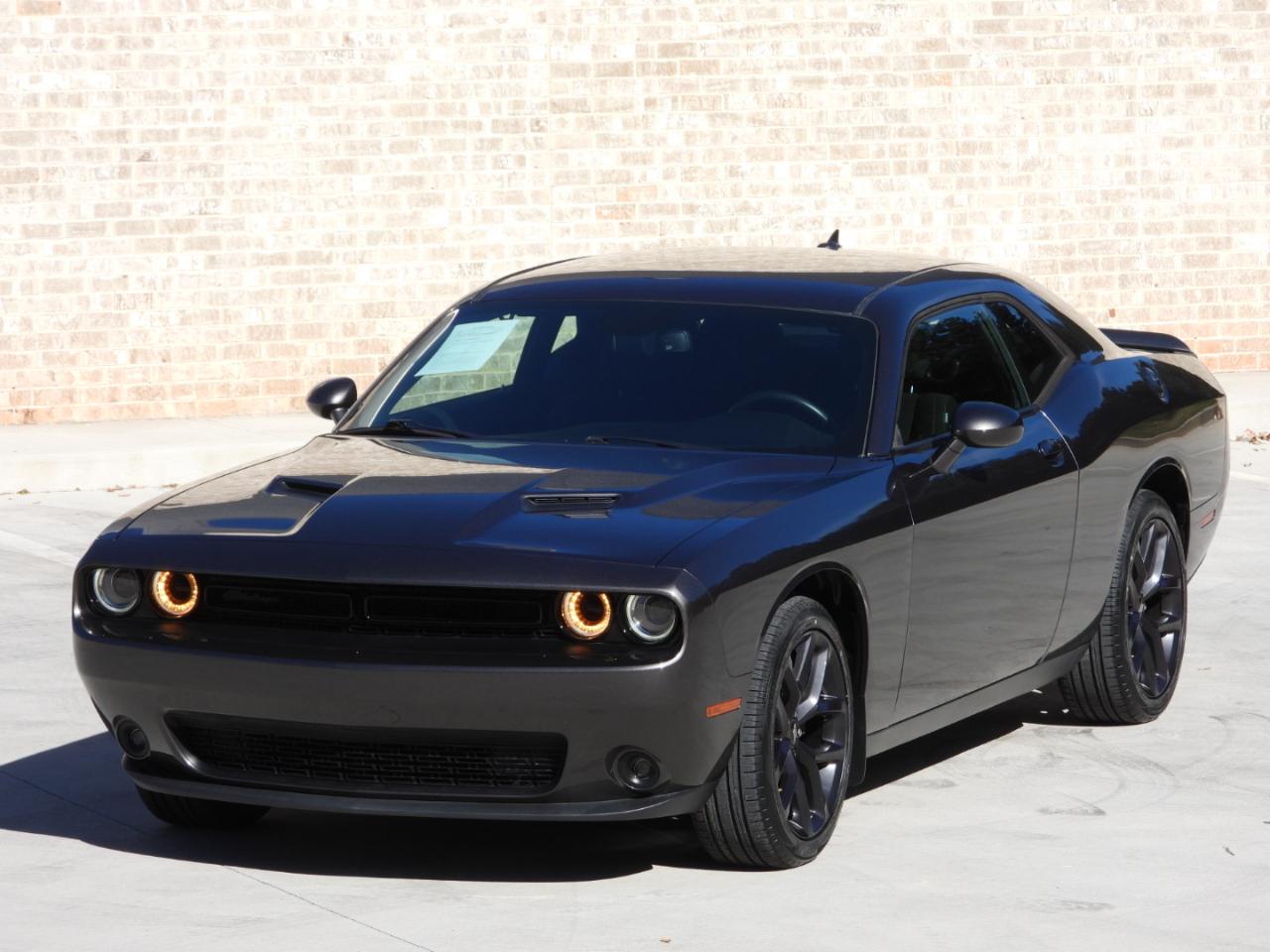 Dodge Challenger 2dr Cpe SXT 100th Anniversary Appearance Group 2020