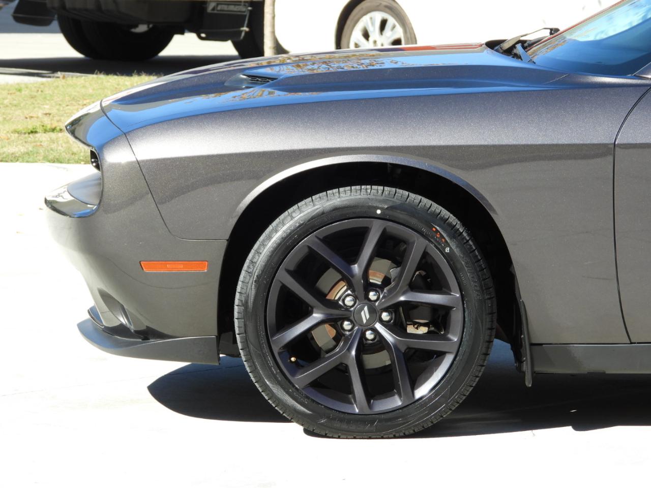 Dodge Challenger 2dr Cpe SXT 100th Anniversary Appearance Group 2020