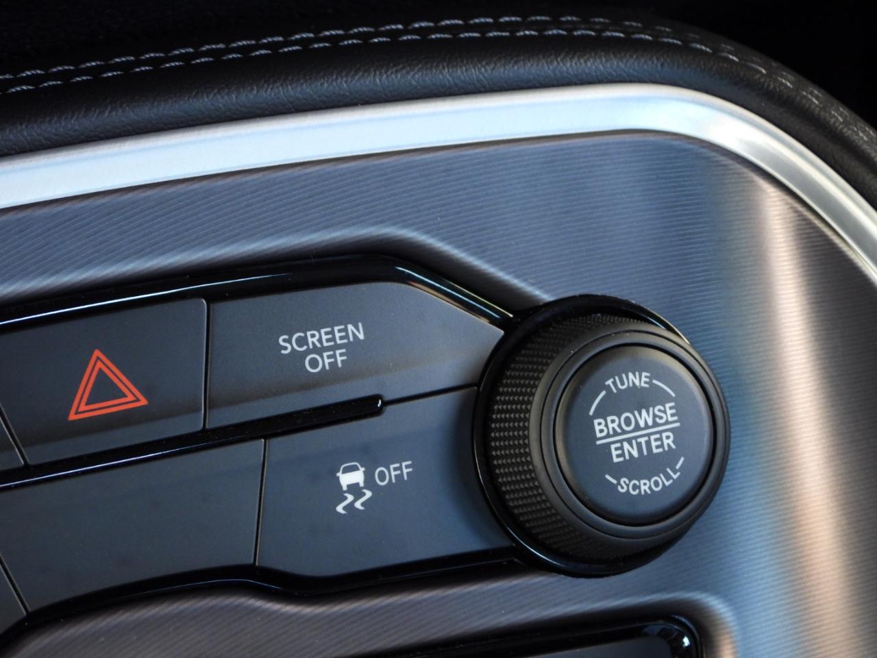 Dodge Challenger 2dr Cpe SXT 100th Anniversary Appearance Group 2020