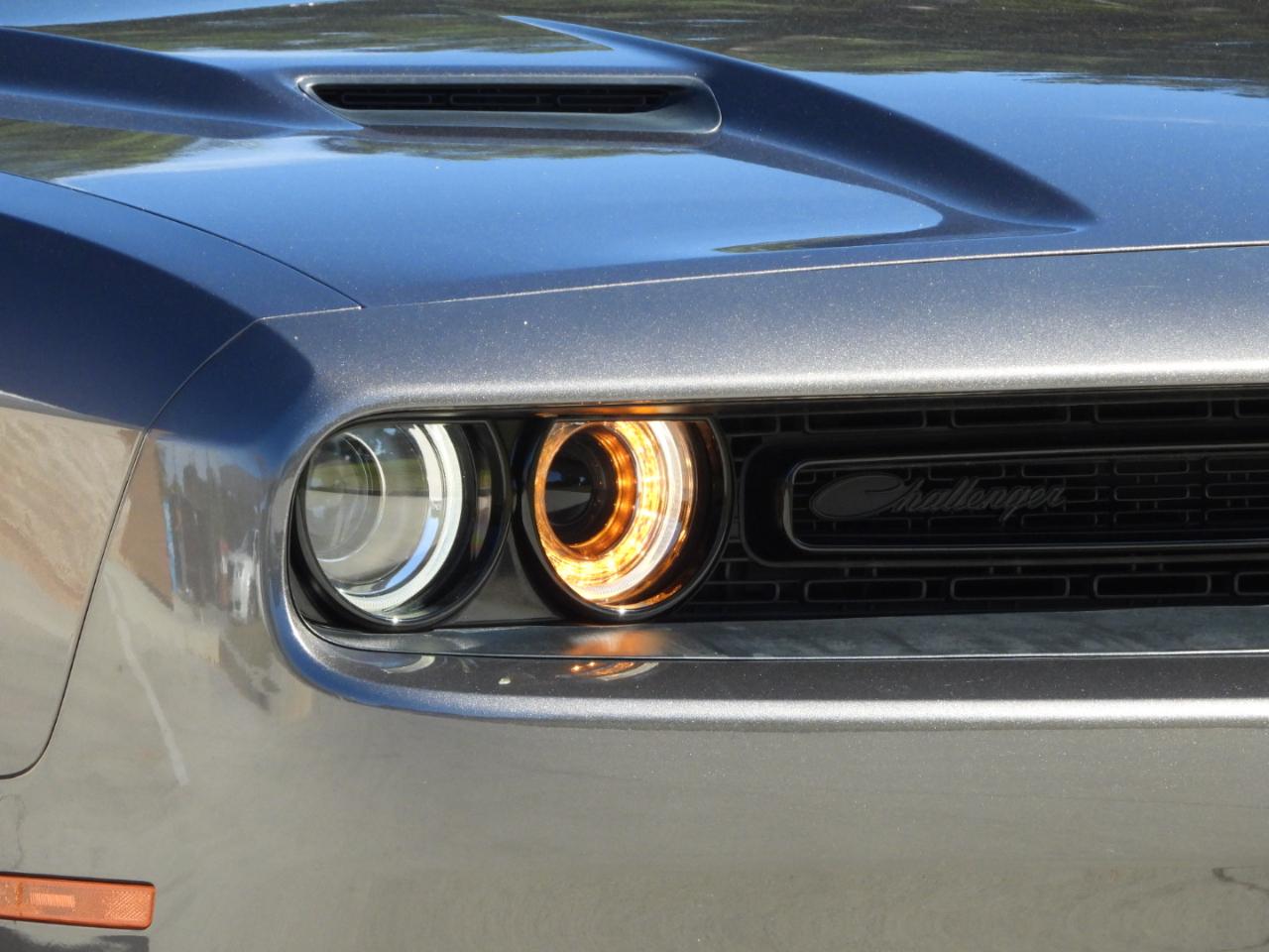 Dodge Challenger 2dr Cpe SXT 100th Anniversary Appearance Group 2020