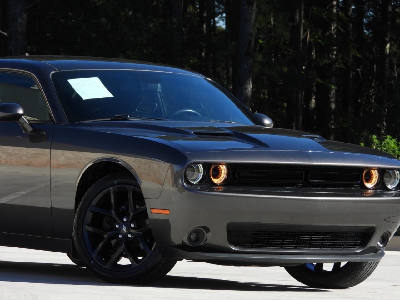Dodge Challenger 2dr Cpe SXT 100th Anniversary Appearance Group 2020