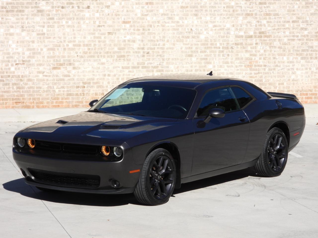 Dodge Challenger 2dr Cpe SXT 100th Anniversary Appearance Group 2020