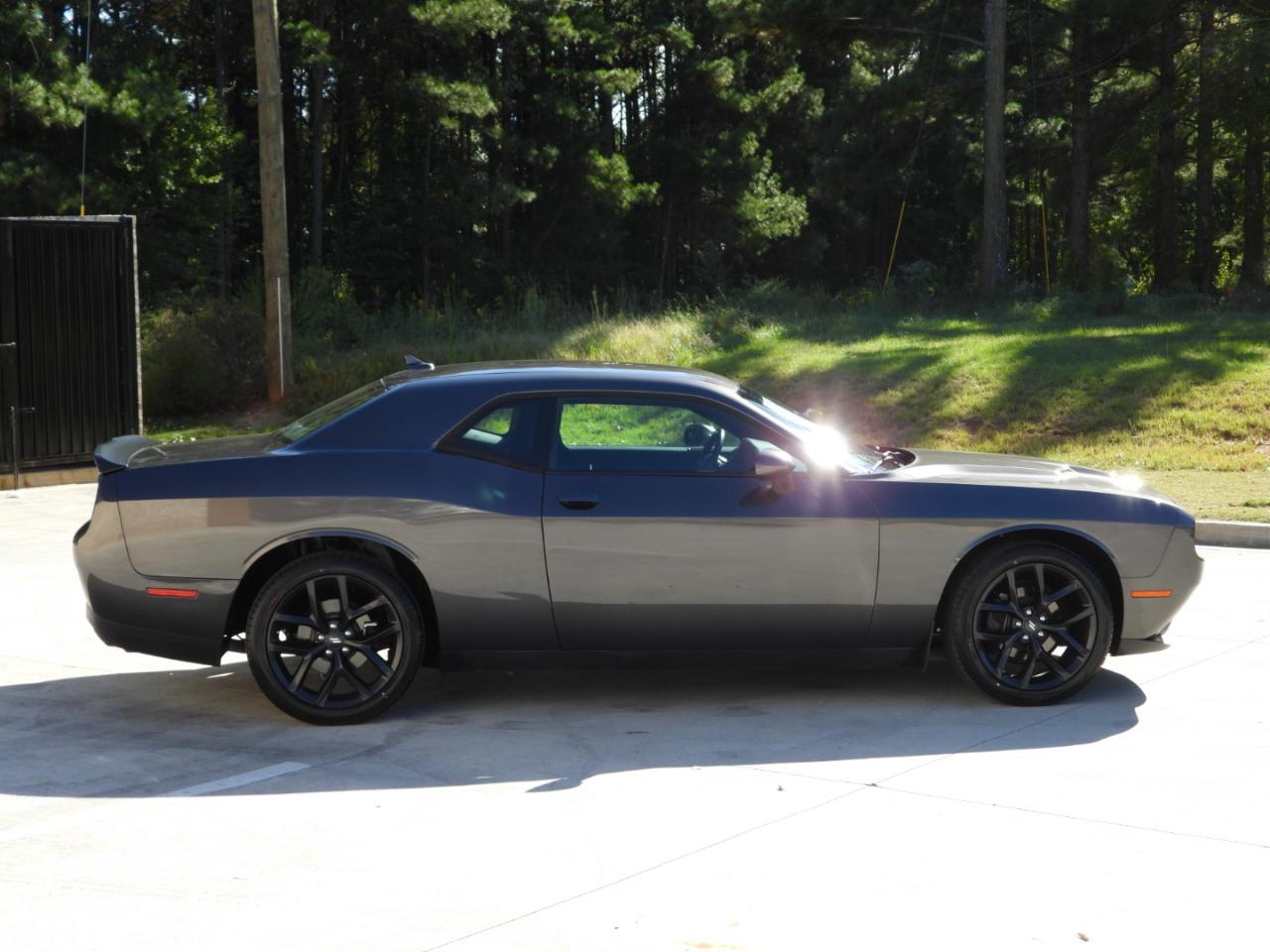 Dodge Challenger 2dr Cpe SXT 100th Anniversary Appearance Group 2020