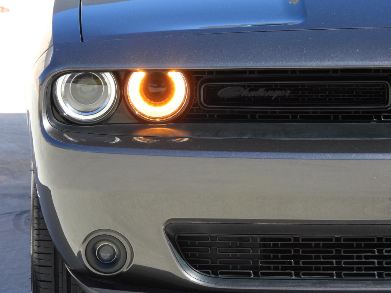 Dodge Challenger 2dr Cpe SXT 100th Anniversary Appearance Group 2020