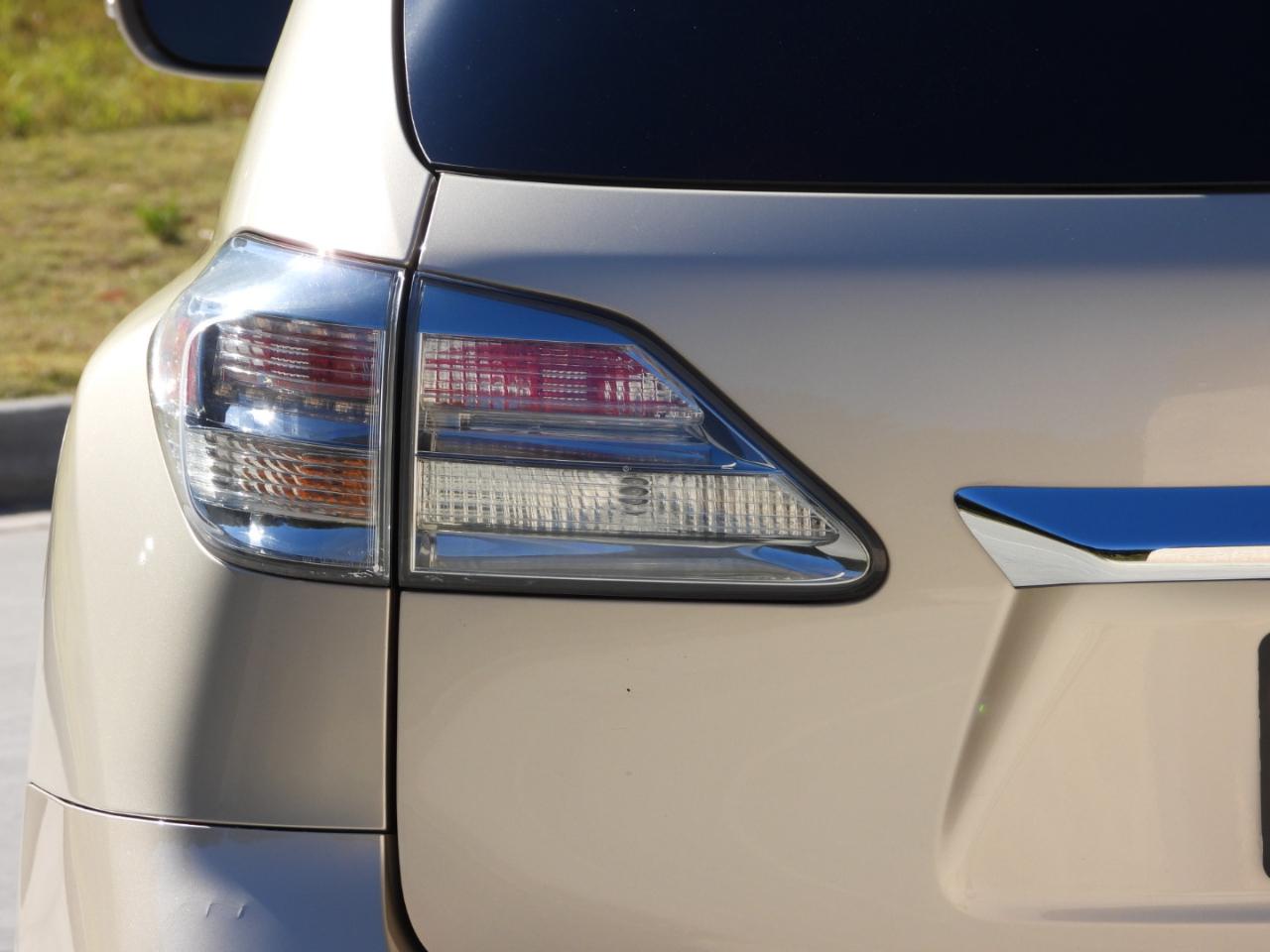Lexus RX photo 24