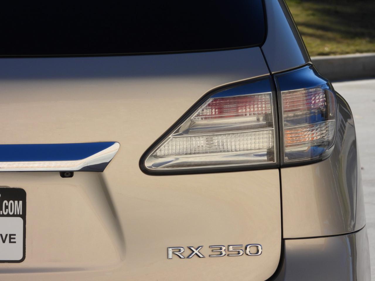 Lexus RX photo 26