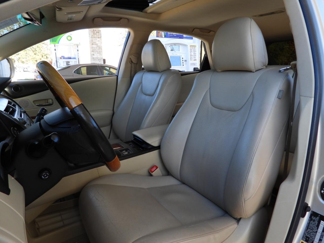 Lexus RX photo 49
