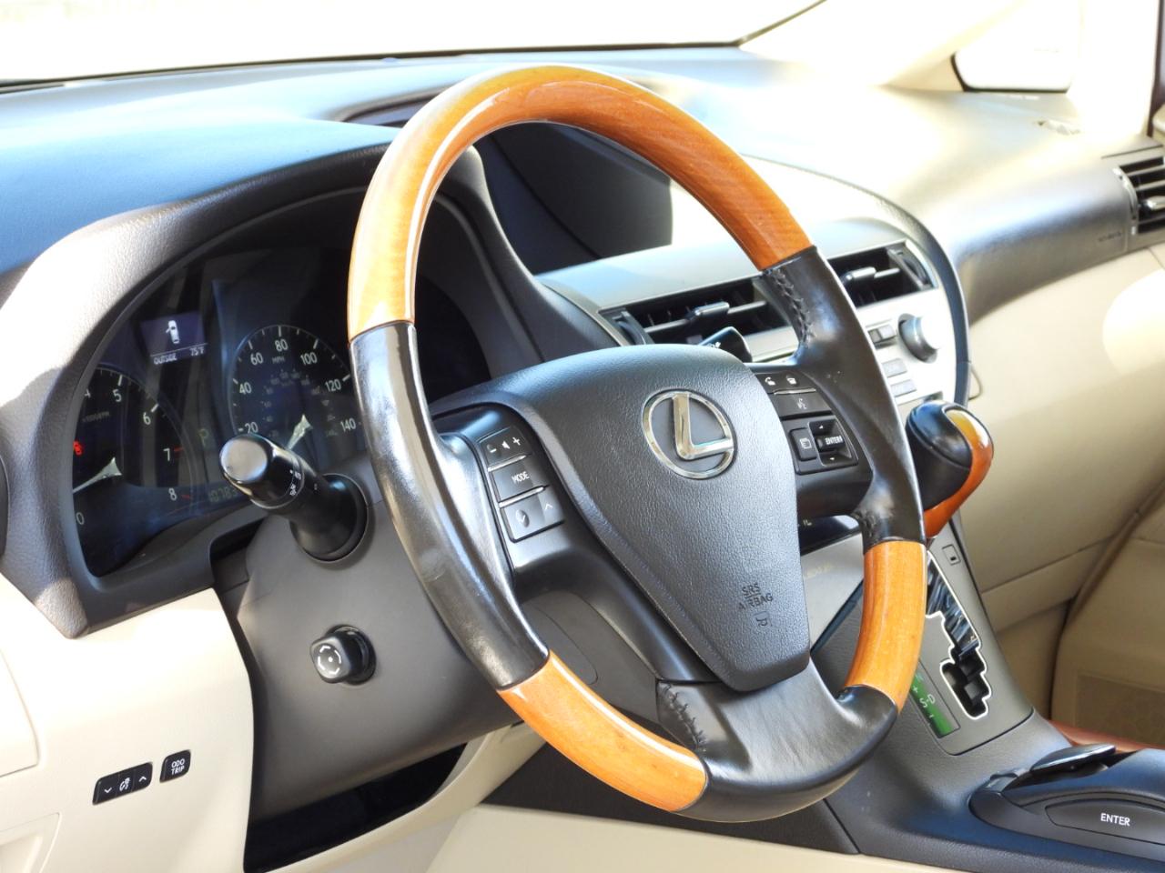Lexus RX photo 50