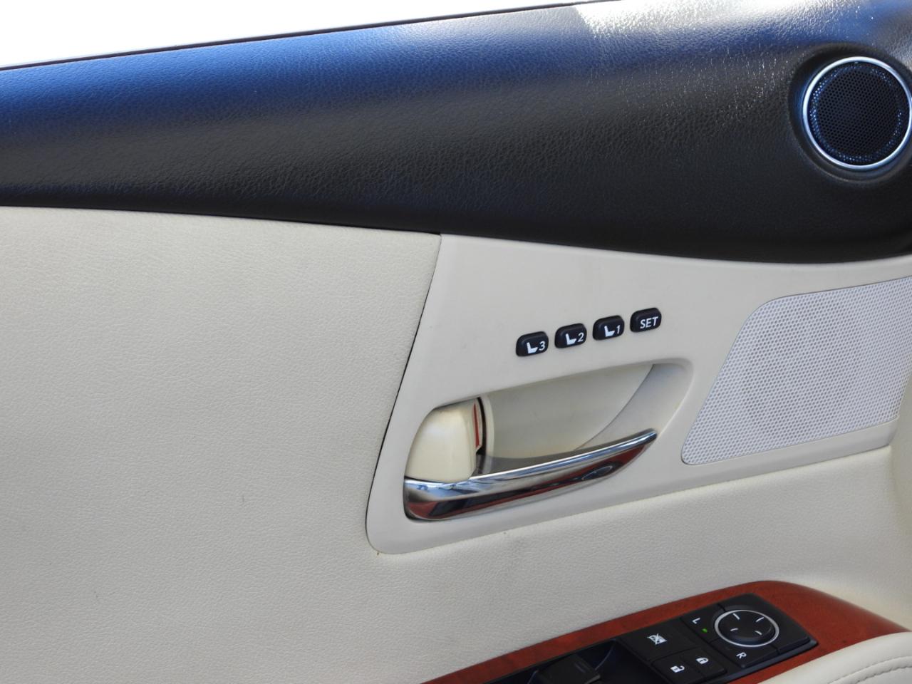 Lexus RX photo 51