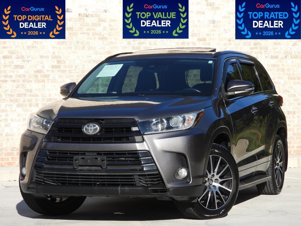 Toyota Highlander SE FWD V6 2017