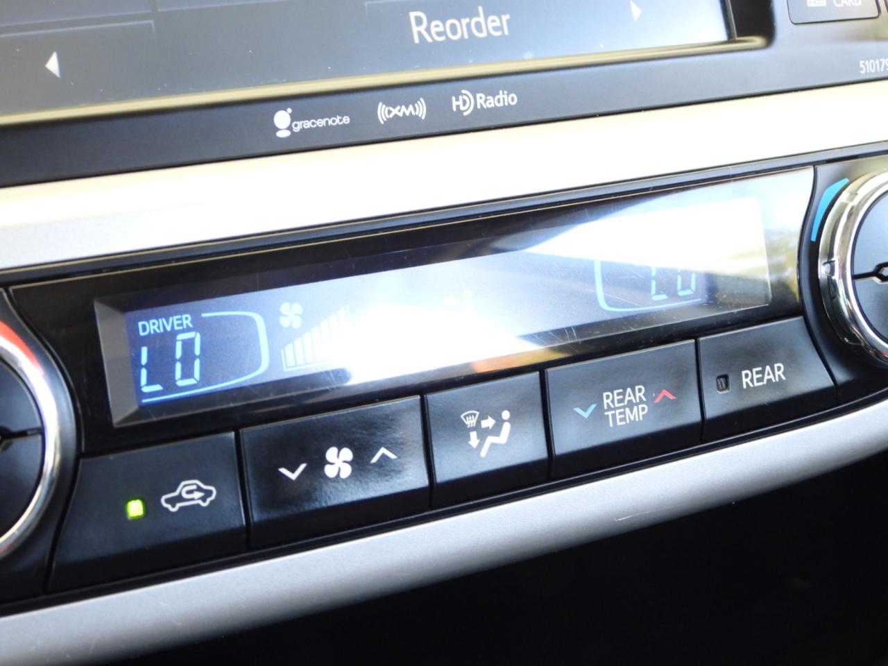 Toyota Highlander SE FWD V6 2017