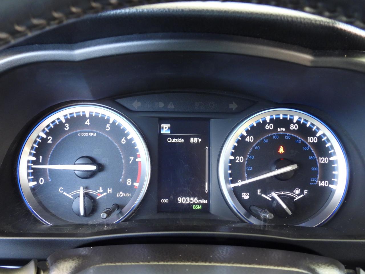Toyota Highlander SE FWD V6 2017