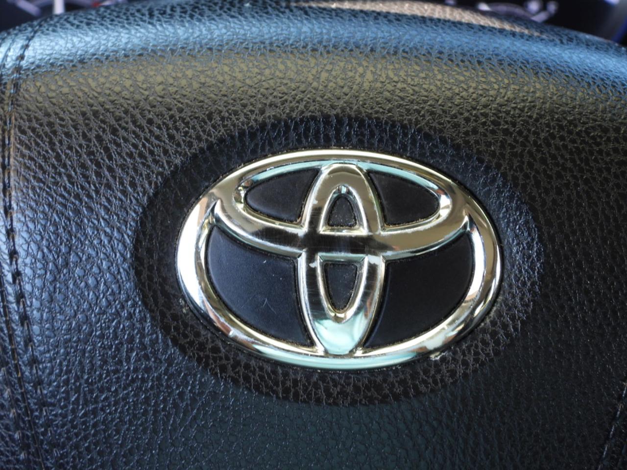 Toyota Highlander SE FWD V6 2017