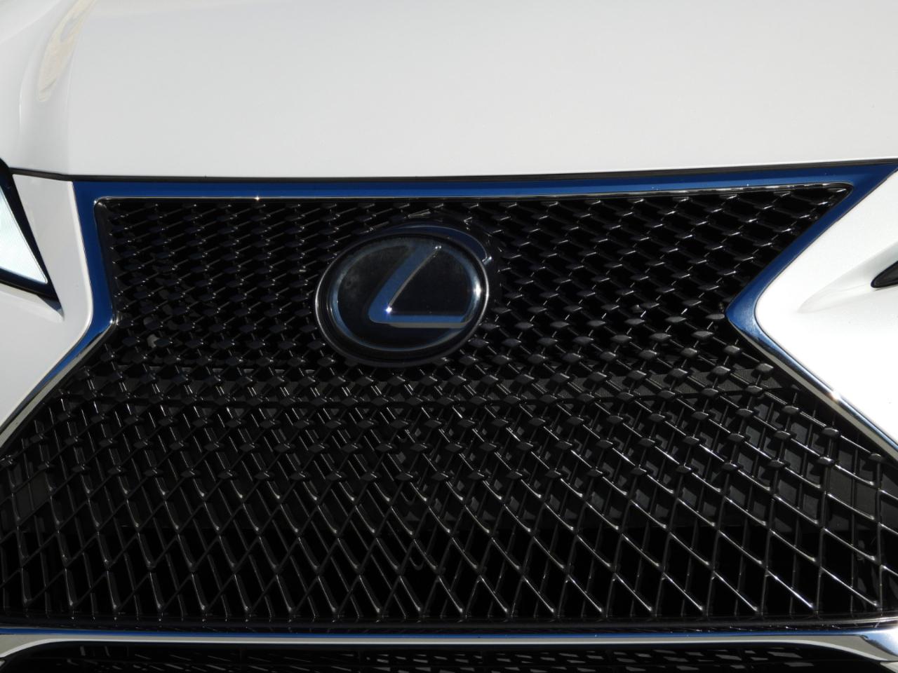 Lexus RC 200t 2D Coupe 2019