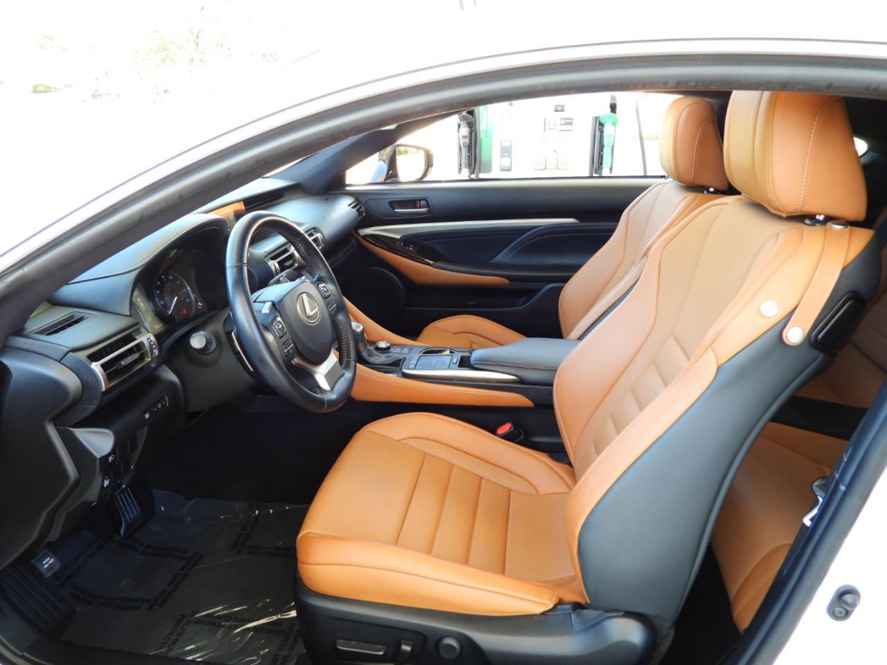 Lexus RC 200t 2D Coupe 2019