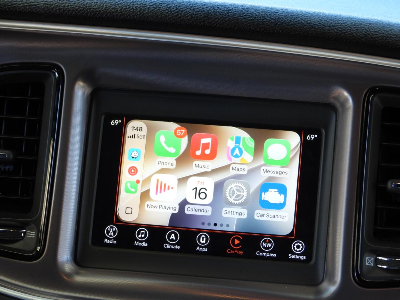 Dodge Challenger GT 2019