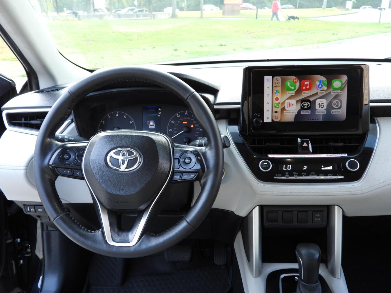 Toyota Corolla Cross LE 2023