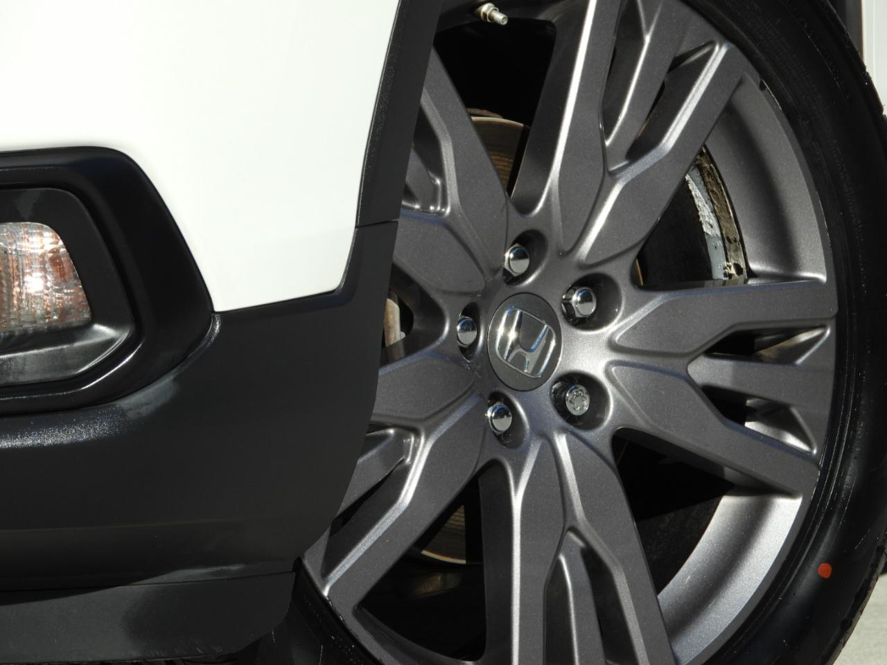 Honda Passport photo 6