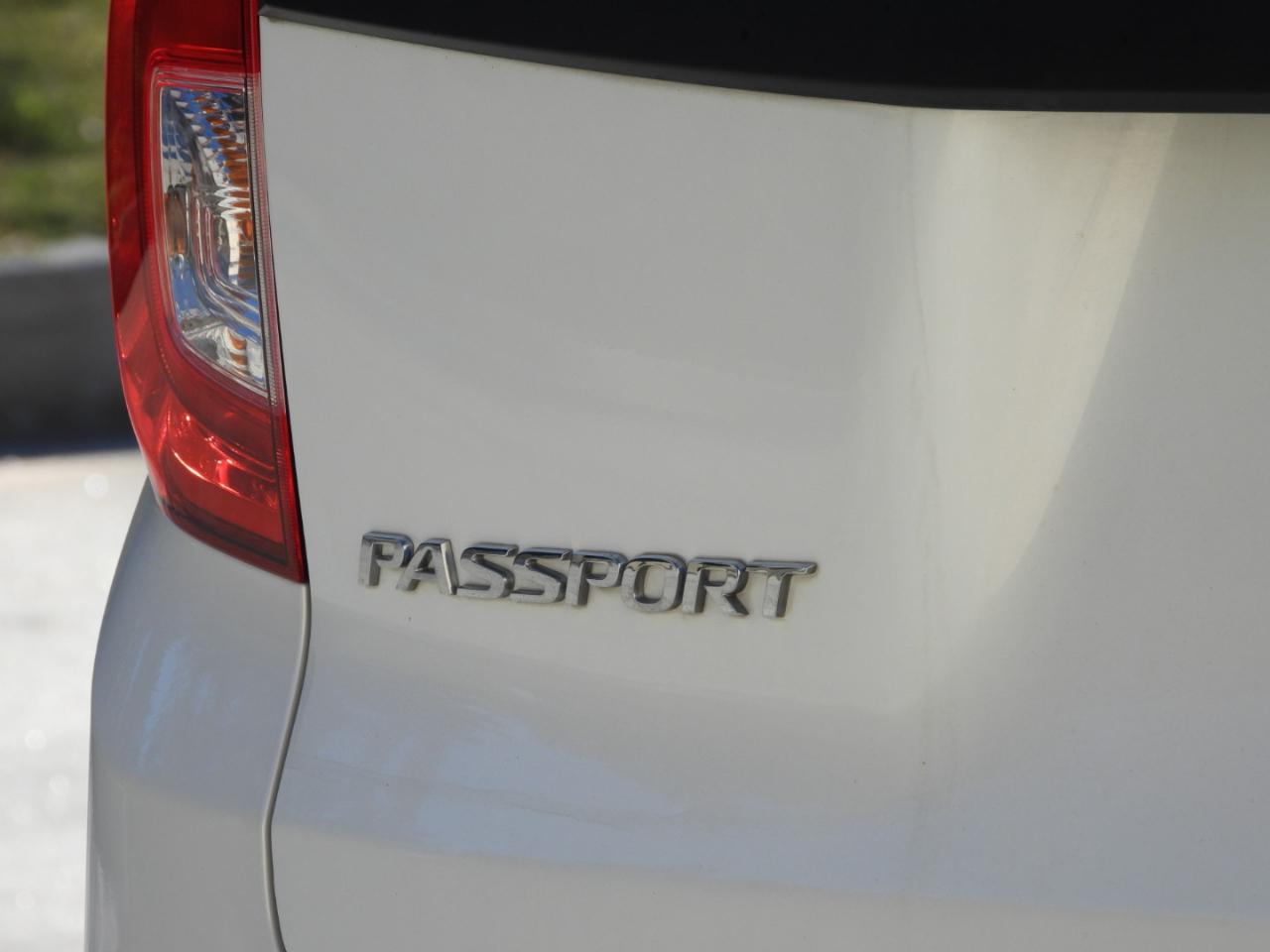 Honda Passport photo 12