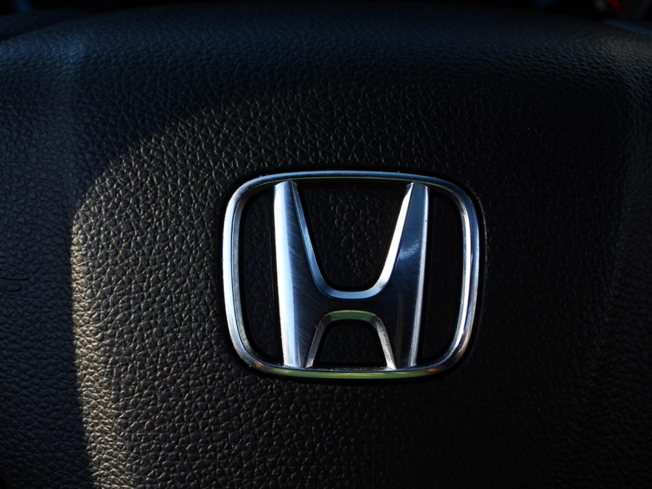 Honda Passport photo 82