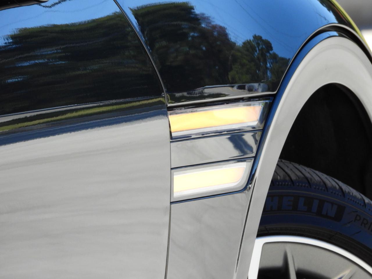 Genesis G90 3.5T e-Supercharger 2023