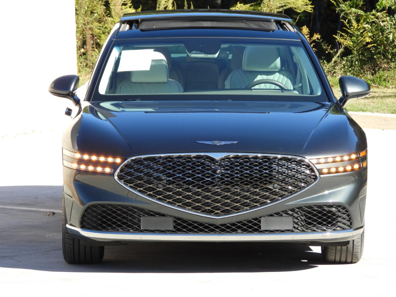 Genesis G90 3.5T e-Supercharger 2023