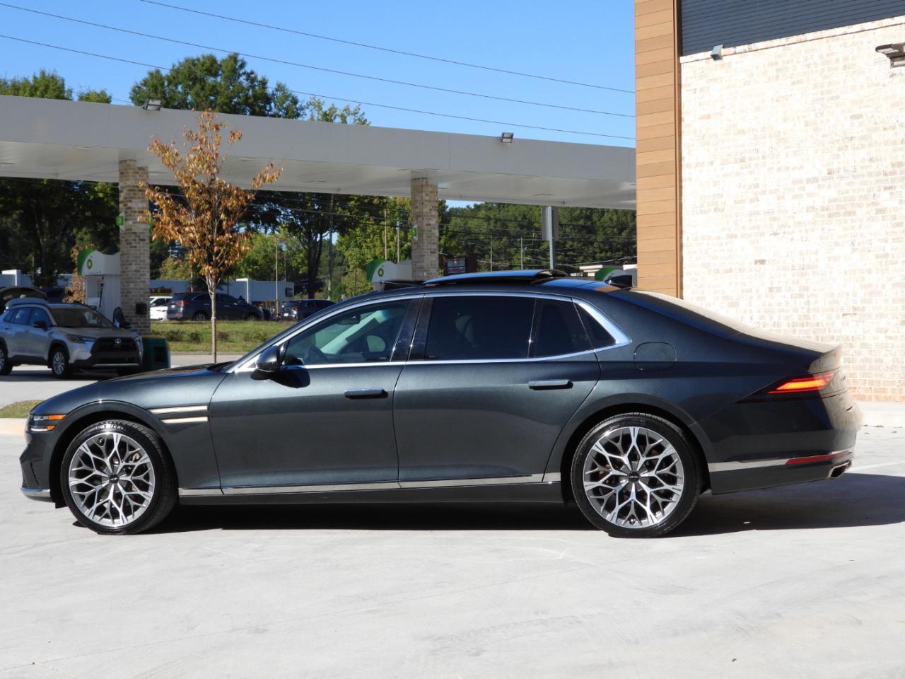 Genesis G90 3.5T e-Supercharger 2023
