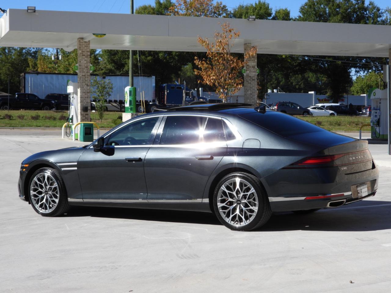 Genesis G90 3.5T e-Supercharger 2023