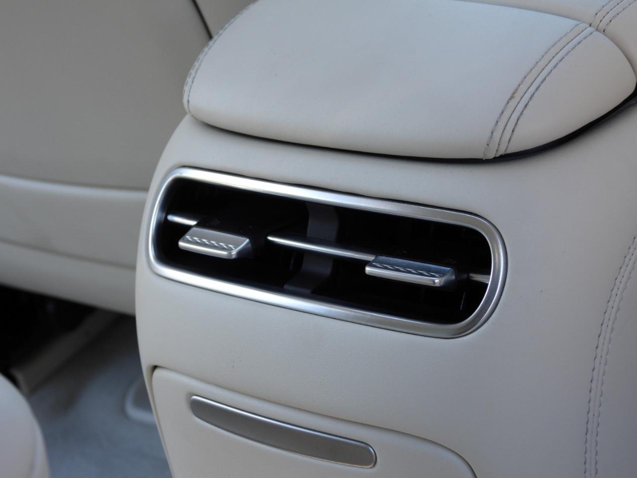 Genesis G90 3.5T e-Supercharger 2023